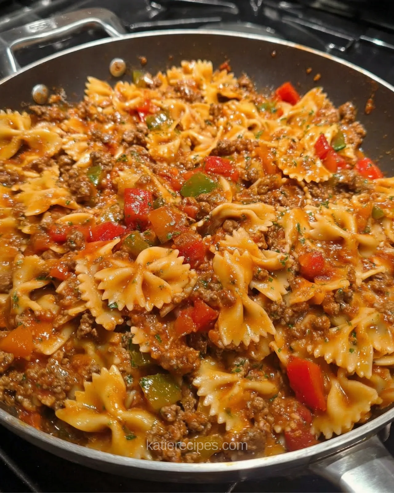 stuffed pepper pasta skillet in pan